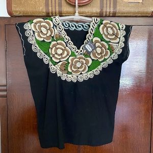 Handmade Mexican embroidered blouse size small